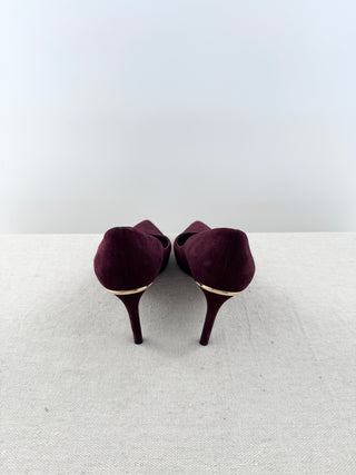 Louis Vuitton suede pointy toe pumps, 35