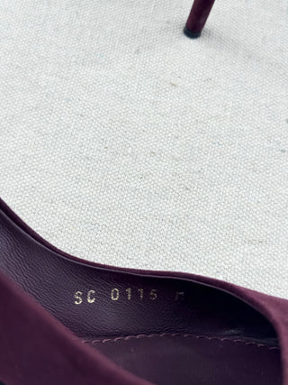 Louis Vuitton suede pointy toe pumps, 35