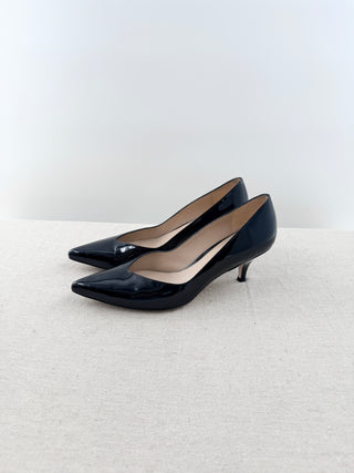 Stuart Weitzman Black patent leather pointed pumps, 7.5