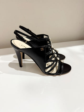 NWOT Chanel Leather Embellished Pearl Slingback Sandals Black Women's Size EU 41