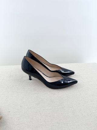 Stuart Weitzman Black patent leather pointed pumps, 7.5