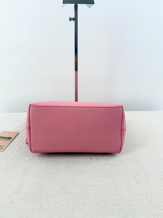 Maison de sabre leather zip up bag with long starap