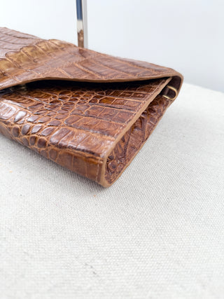Vera Roloff textured leather clutch bag with wristlet chain