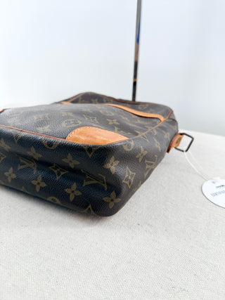 Louis Vuitton vintage monogram danube handbag