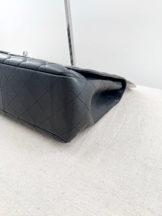 Chanel classic single flap jumbo bag caviar leather, jumbo