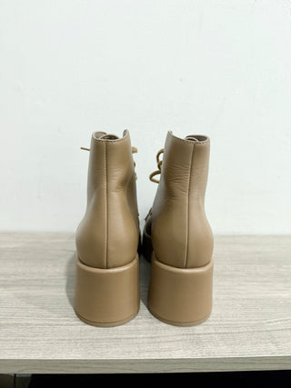 NWT Chanel Colorblock Cap Toe Lace-Up Platform Boots Tan/Black Women's EU 37.5