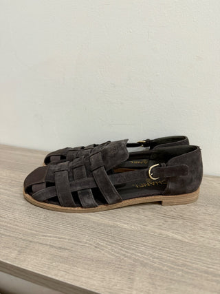 NWOT Chanel CC Suede Slip On Fisherman Sandals Chocolate Brown Women's EU 41