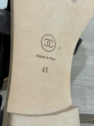 NWOT Chanel CC Suede Slip On Fisherman Sandals Chocolate Brown Women's EU 41