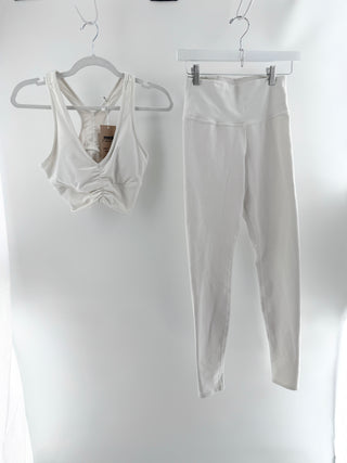 ALO set bra and leggings, M