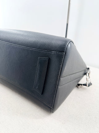 Givenchy small antigona leather bag