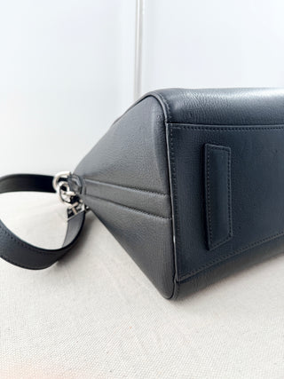 Givenchy small antigona leather bag
