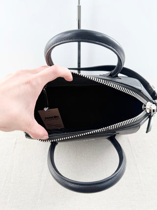 Givenchy small antigona leather bag