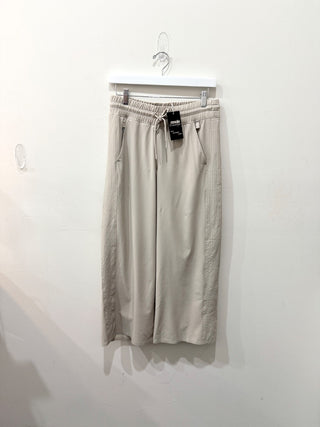 Athleta cream sport wide leg pants, 4