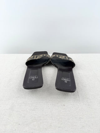 Fendi zucca print logo canvas slide sandals, 7