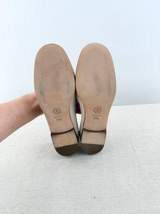 Chanel leather loafers with CC logo, 37.5