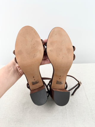 Tuckernuck block heel sandals suede, 8