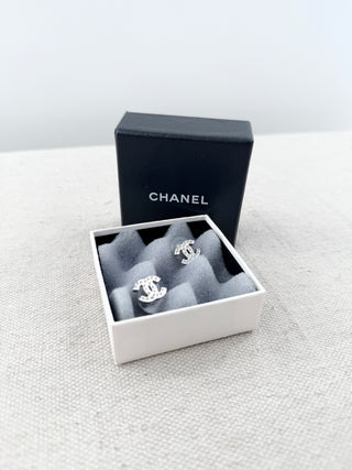 Chanel boucles oreille rhinestone CC stud earrings