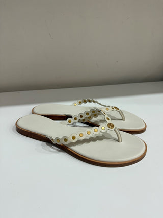 NWT Tory Burch Benton Scalloped Slip On Flat Thong Sandals White Womens Size 9.5