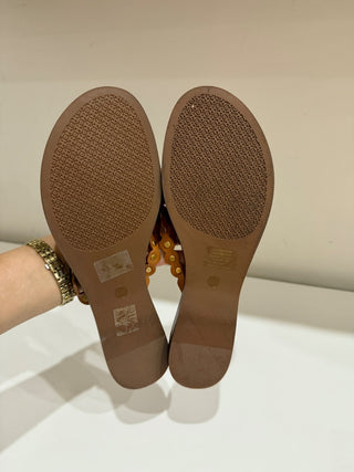 NWT Tory Burch Benton Scalloped Slip On Flat Thong Sandals Brown Womens Size 9.5