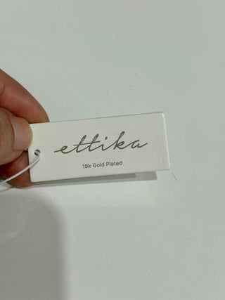 NWT Ettika Cubic Zirconia Santorini Shell Silver Hand Chain