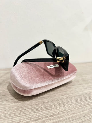 Miu Mu black sunglasses SMU 18 z