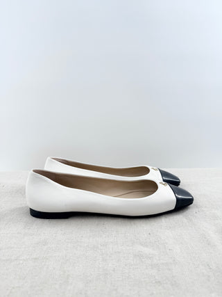 Jimmy Choo leather and patent leather logo flat ballerinas, 8.5