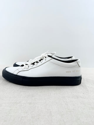 woman by common projects leather low top sneeakers, 37