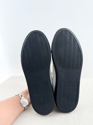woman by common projects leather low top sneeakers, 37