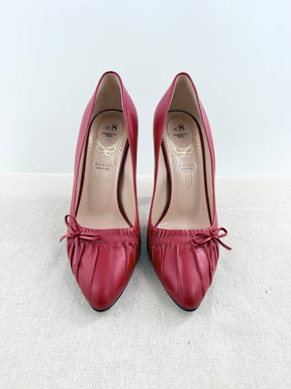 Gucci leather pumps, 38