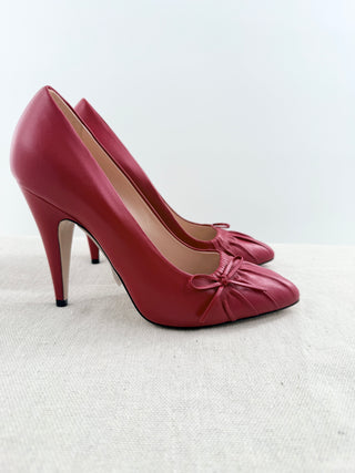 Gucci leather pumps, 38