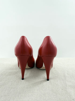 Gucci leather pumps, 38