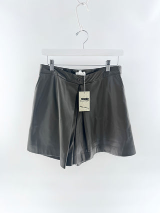 Sundays Olive green faux leather shorts, M