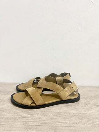 NWOT Everlane The City Crossover Suede Strappy Sandals Desert Tan Women's Size 8