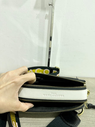Marc Jacobs the snapshot leather bag with strap