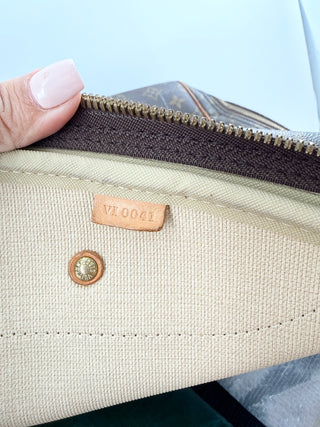 Louis Vuitton alize  2 monogram canvas compartment bag