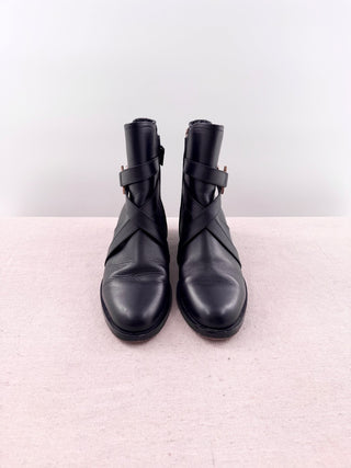 Ferragamo leather booties with gancini detail, 8