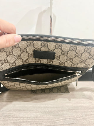 Gucci crossbody GG print bag
