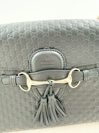 Gucci emily medium microguccissima embossed leather shoulder bag