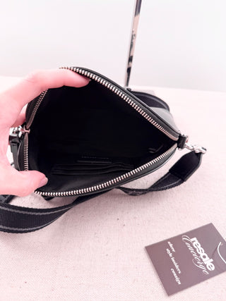 Marc Jacobs small leather bag trademarc dome crossbody