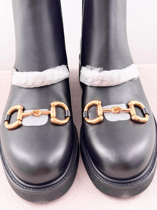 Gucci chunky sole leather boots flores, 42
