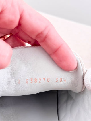 Chanel low top canvas sneakers quilted, 38.5