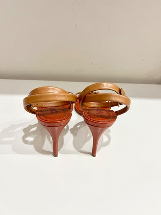 Schutz Aurora Mid Heel Leather Buckle Ankle-Strap Sandals Orange Women's 9.5