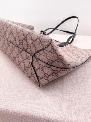 Gucci GG supreme reversible tote bag medium
