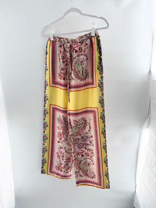 Robertson + Rodeo printed wide-leg pants featuring relaxed pull-on fit with elastic waistband in a lightweight flowy fabric, S