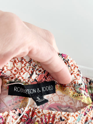Robertson + Rodeo printed wide-leg pants featuring relaxed pull-on fit with elastic waistband in a lightweight flowy fabric, S