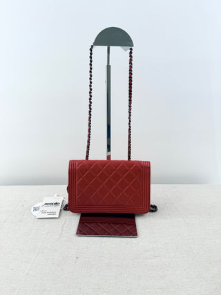 Chanel boy wallet on chain (WOC) quilted lamb leather