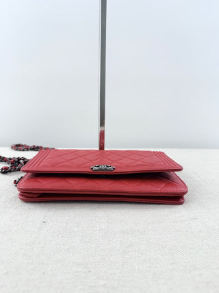 Chanel boy wallet on chain (WOC) quilted lamb leather