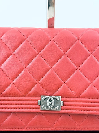 Chanel boy wallet on chain (WOC) quilted lamb leather