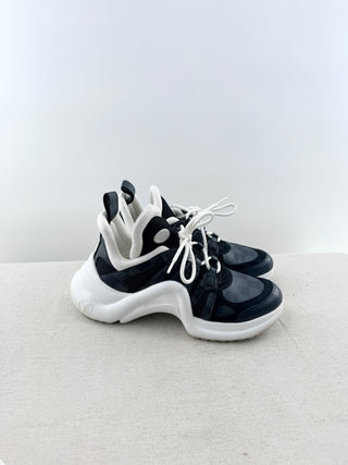 Louis Vuitton LV archlight sneakers in damier graphite, 39