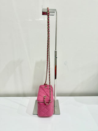 Chanel Caviar Quilted Small Vanity Case Crossbody Bag With Chain Pink